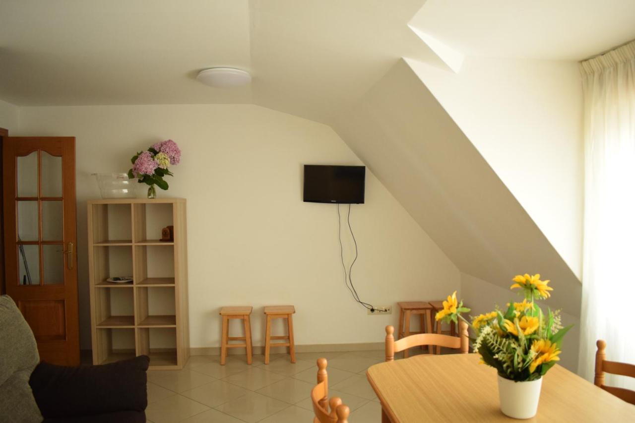 Apartamentos O Grove Eksteriør bilde